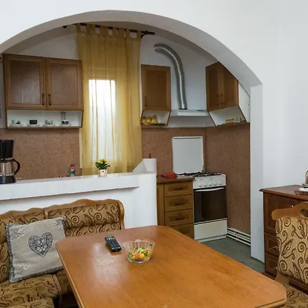 Casa Ayan Apartment *
